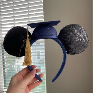 2018 Graduation Minnie Mouse Ears